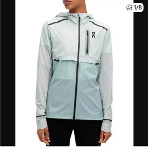 On Cloud Weather jacket Women's size small surf/ sea teal